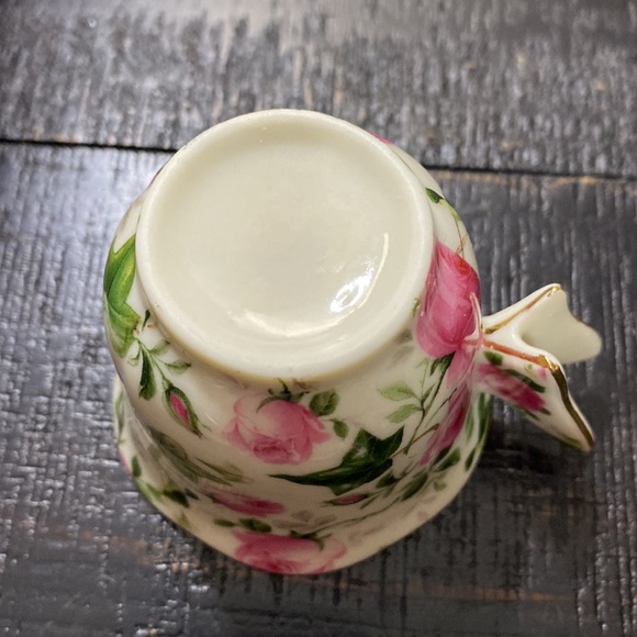 Vintage Chintz Floral Teacup, Saucer & Stand Set! - Picture 4 of 8